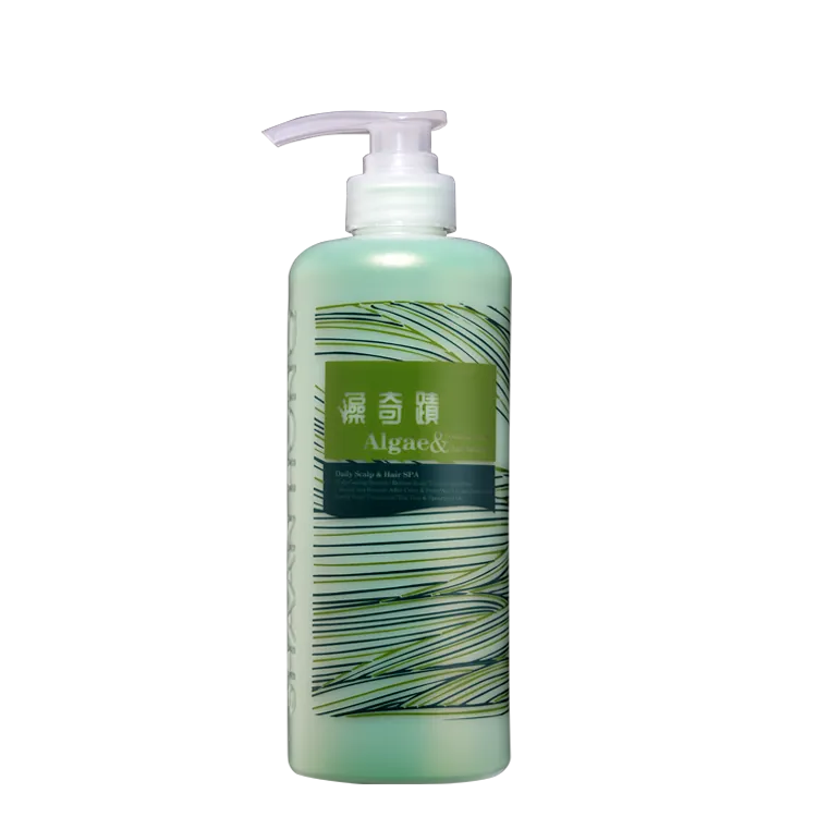 Remedio capilar calmante para el cuero cabelludo con algas